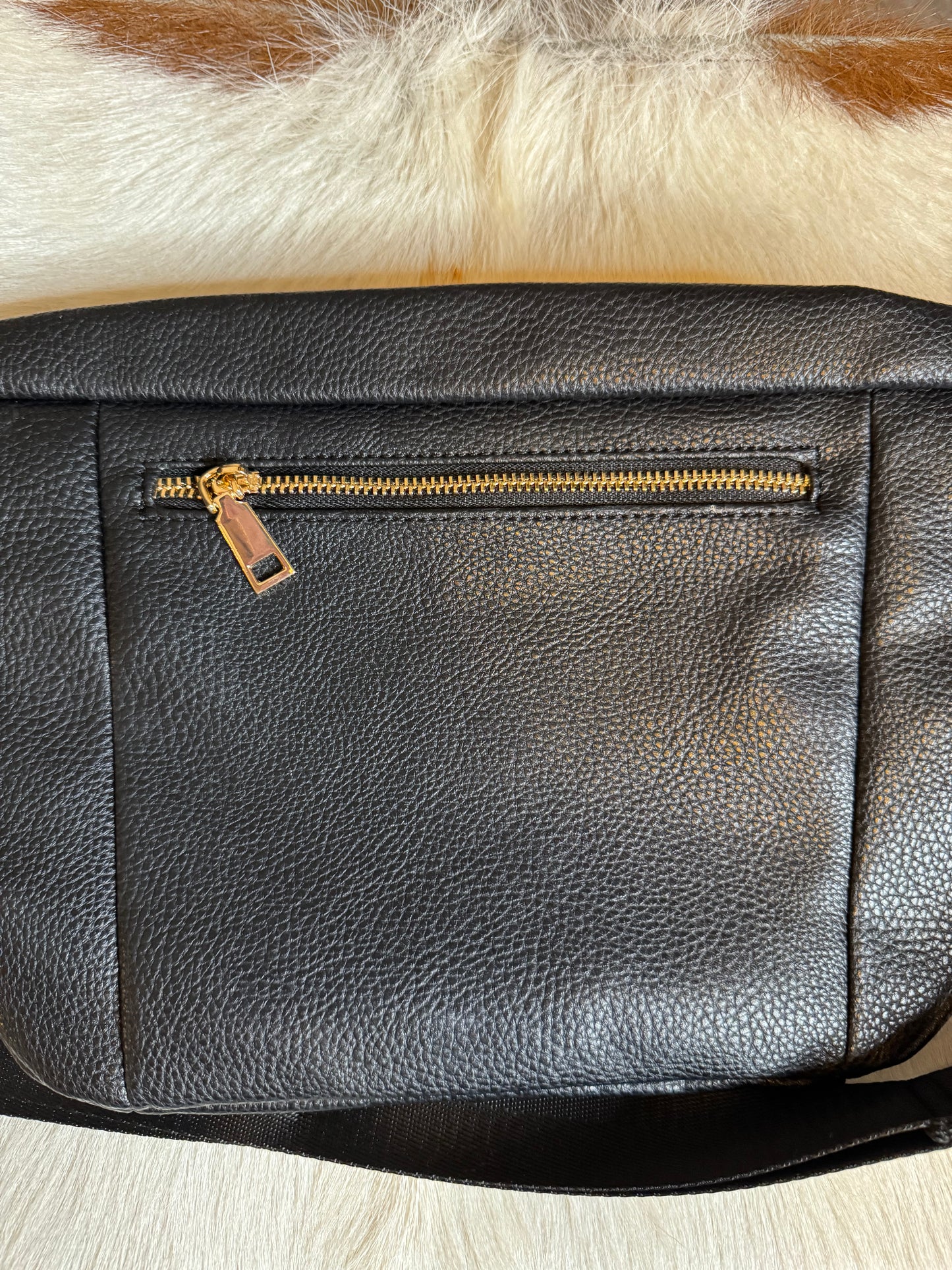 Oversized Crossbody bag black